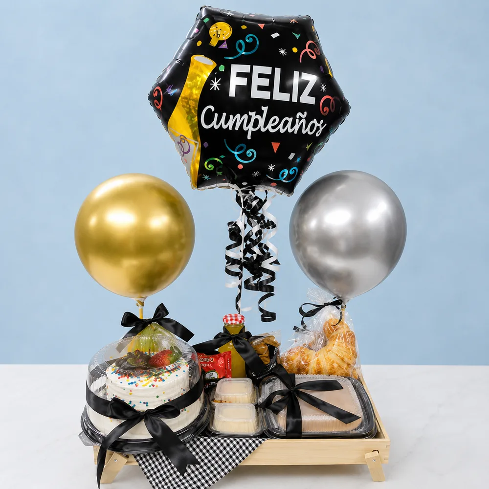Bandeja de madera personalizada con torta y jugo natural